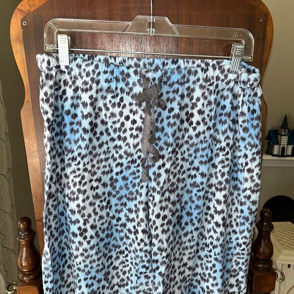 Victoria Secret women’s Pajama Set Size Medium Blue Black Leopard Print - Picture 6 of 10